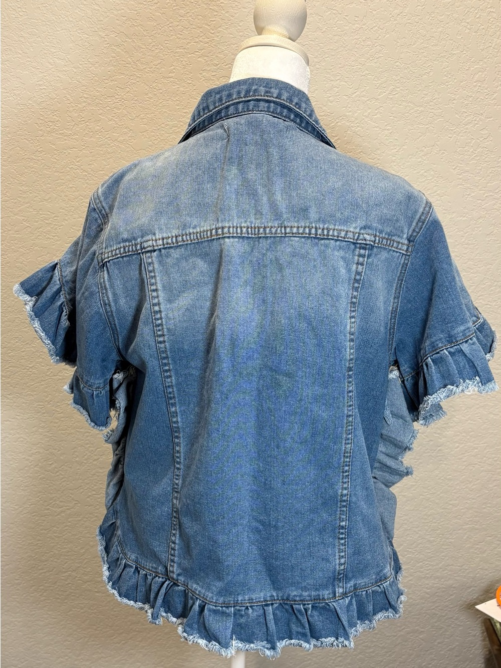 Three Bird Nest Scottie Ruffle Denim Jacket S/M Cropped Boho Jean Jacket - Picture 9 of 12